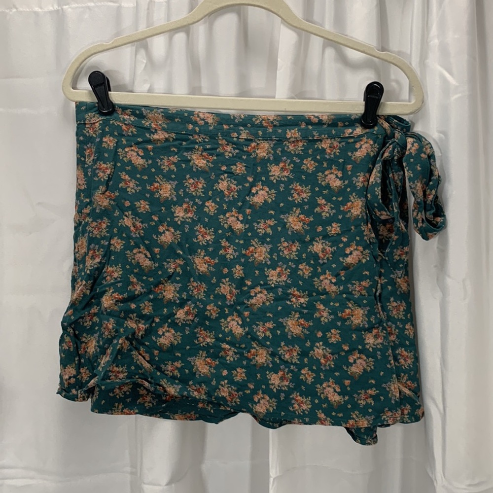 American eagle large wrap mini skirt
